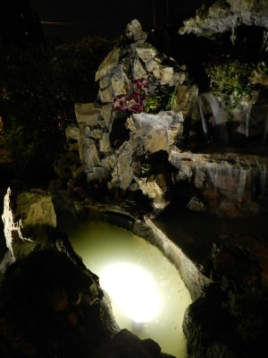 Cascada en casa particular